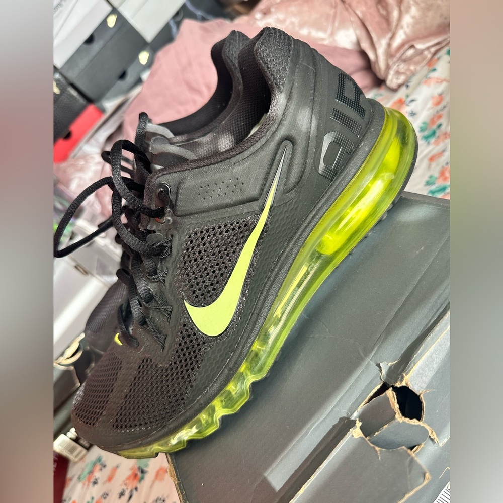 Nike Air Max 2013 (Black Volt)